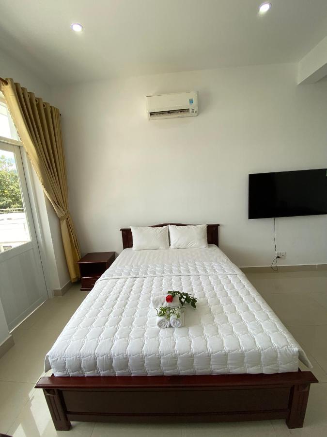 Con Dao Guesthouse Chi Khu Co Ong Luaran gambar